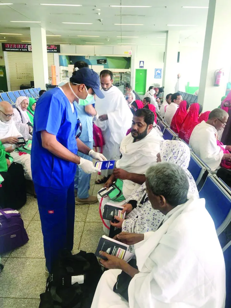 تطعيم أكثر من 15000 حاج بمركز صحي مطار الملك عبدالعزيز