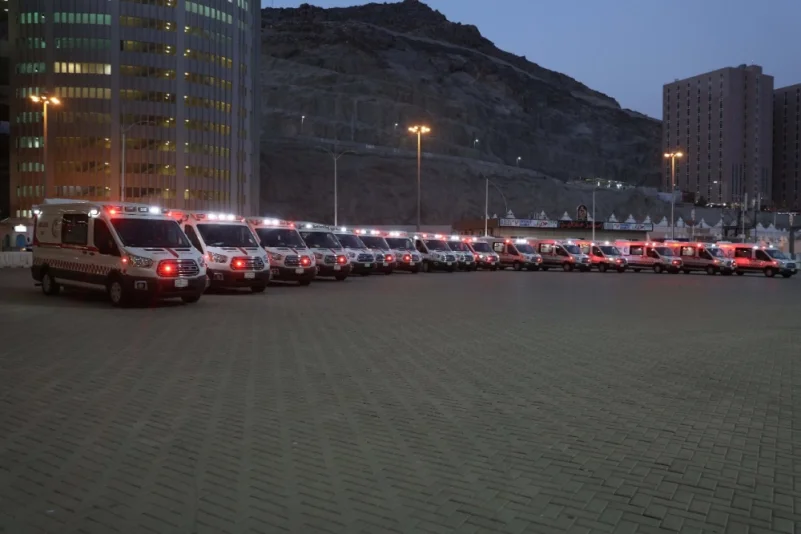 "الهلال الأحمر" تعزز أسطولها الإسعافي بـ 127 سيارة إسعاف متطورة لخدمة ضيوف الرحمن