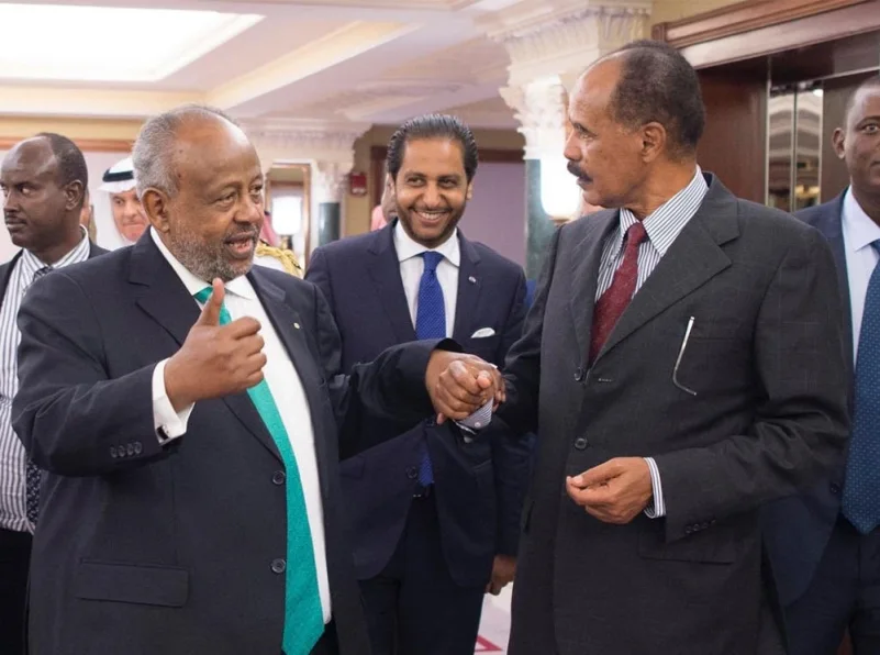 استجابة لدعوة خادم الحرمين .. رئيسا جيبوتي وإرتيريا يعقدان لقاءً تاريخياً في جدة