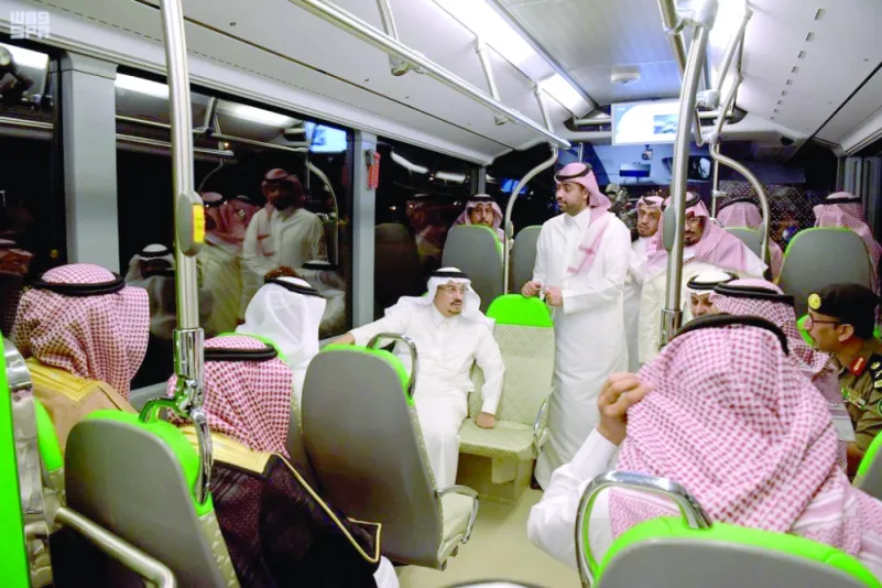 فيصل بن بندر: 75 % نسبة الإنجاز في «قطار الرياض»