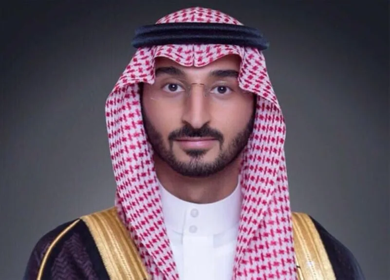 نائب أمير مكة ينقل تعازي القيادة لذوي الشهيد الزبيدي