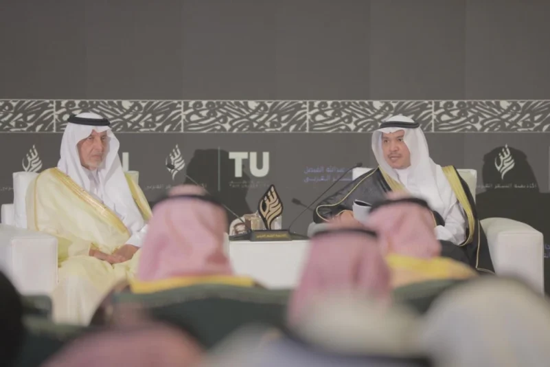 أمير مكة يطلق جائزة عبدالله الفيصل العالمية للشعر العربي