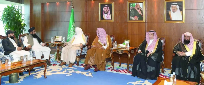 آل الشيخ: المملكة تبذل الغالي والنفيس من أجل الإسلام والمسلمين