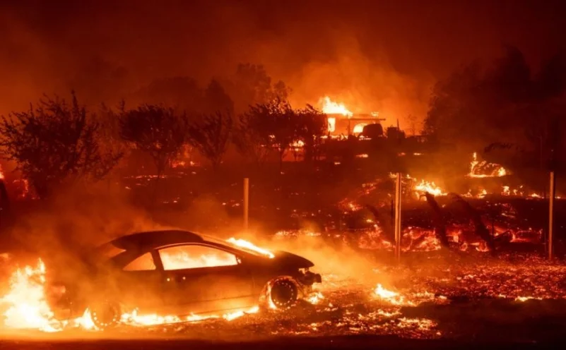 حرائق الغابات تقتل 42 شخصًا في شمال كاليفورنيا