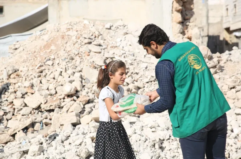 "سلمان للإغاثة" يوزع 52 ألف رغيف خبز يوميًا في الريف الشمالي السوري