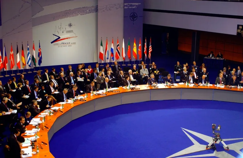 الناتو يحمل روسيا مسؤولية إنقاذ معاهدة خفض الأسلحة النووية المتوسطة