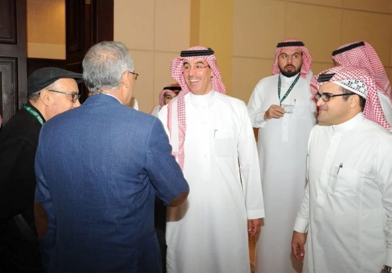 العواد يتفقد المراكز الاعلامية لقمة مجلس التعاون الخليجي