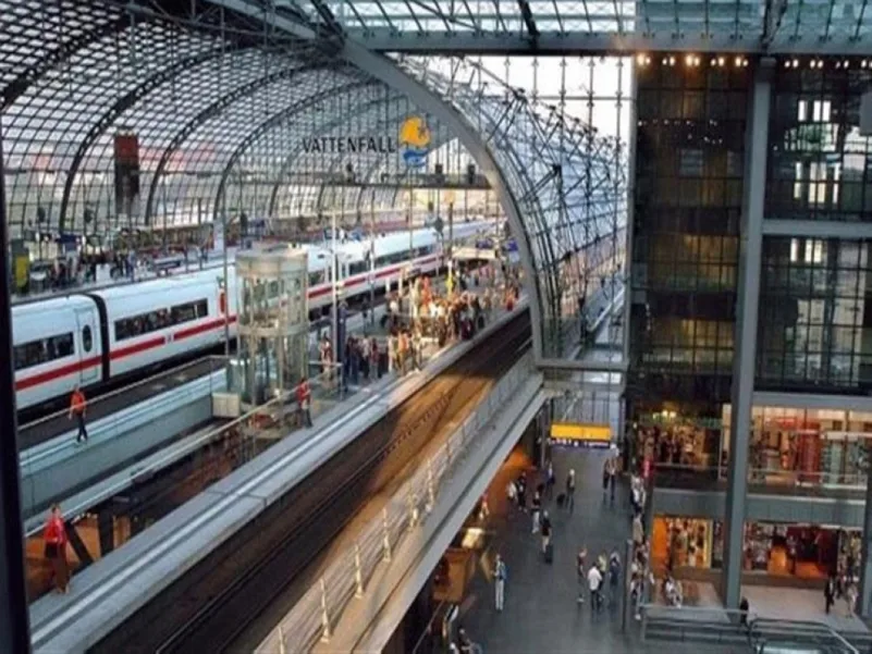 إضراب عمال سكك الحديد يشل حركة القطارات في ألمانيا