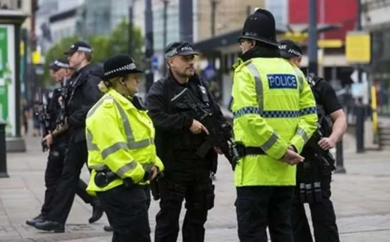 الشرطة البريطانية تعتقل رجلا قرب البرلمان