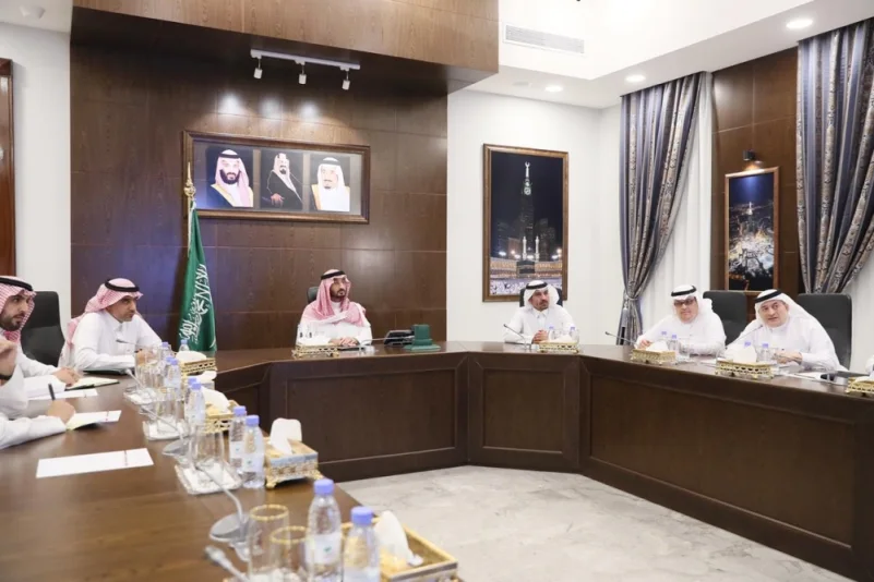 نائب أمير مكة يطلع على التصاميم النهائية لمشروع تطوير الشميسي