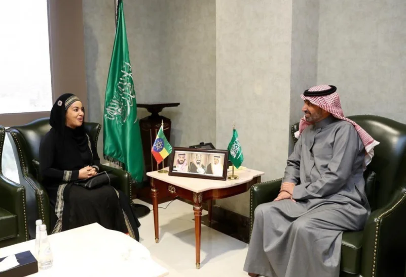 "العمل" السعودي والأثيوبي يبحثان سبل تعزيز التعاون الثنائي