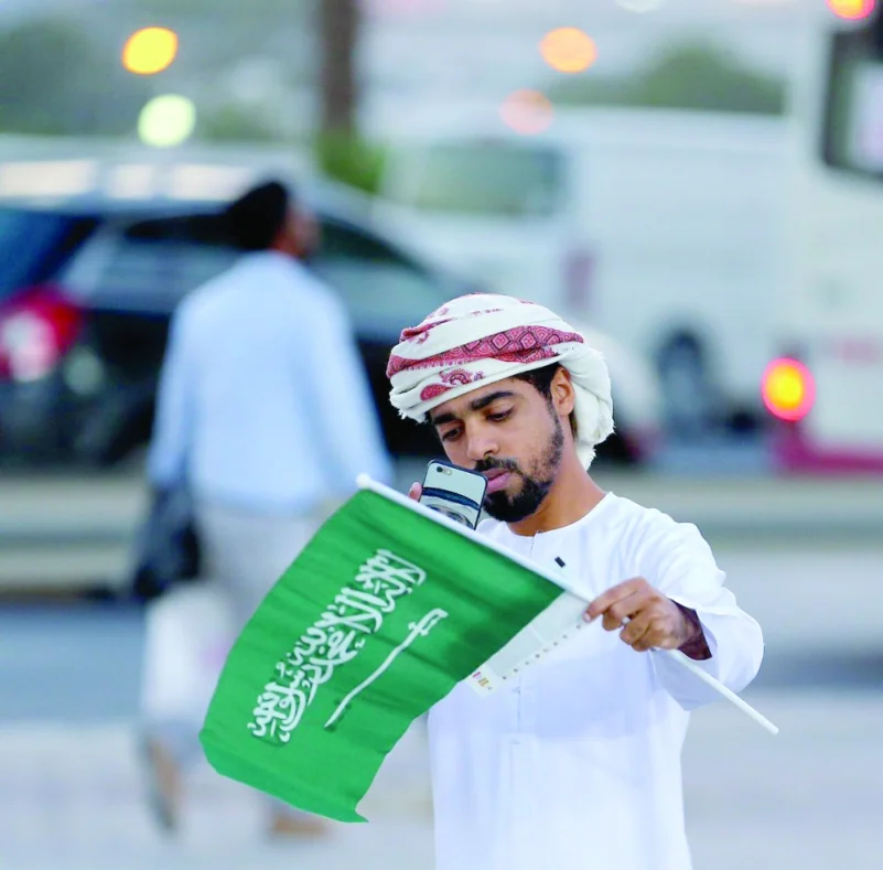 الأخضر يزين شوارع دبي