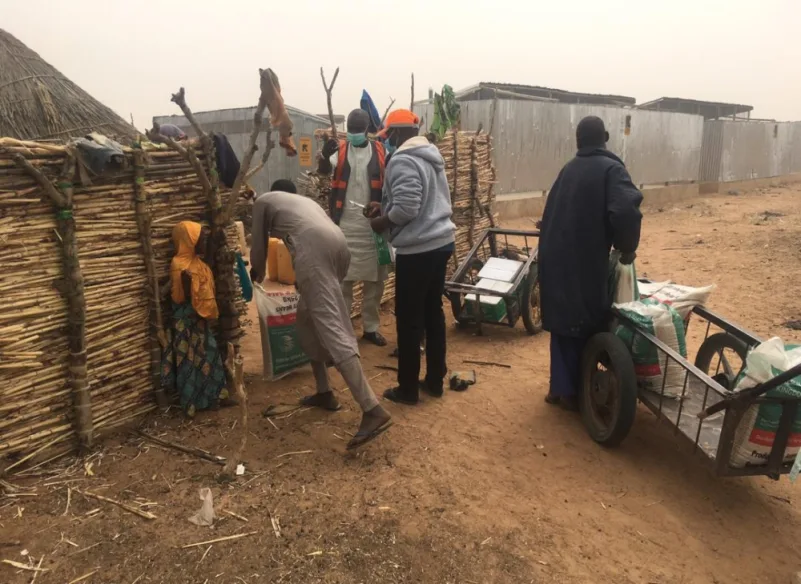 "سلمان للإغاثة" يوزع مساعدات غذائية في شرق نيجيريا
