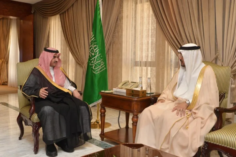 نائب أمير منطقة مكة يستقبل عدداً من المسؤولين بالمنطقة