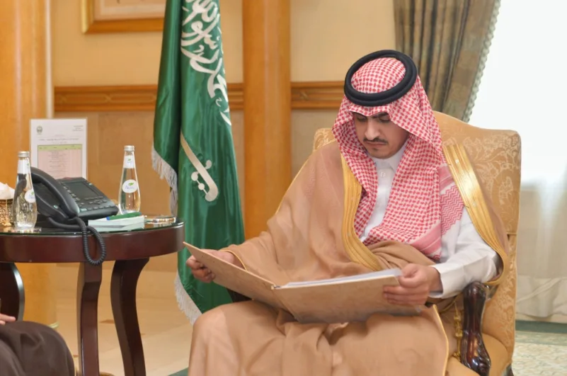 بدر بن سلطان يستقبل مدراء الإدارات الحكومية بمنطقة مكة المكرمة