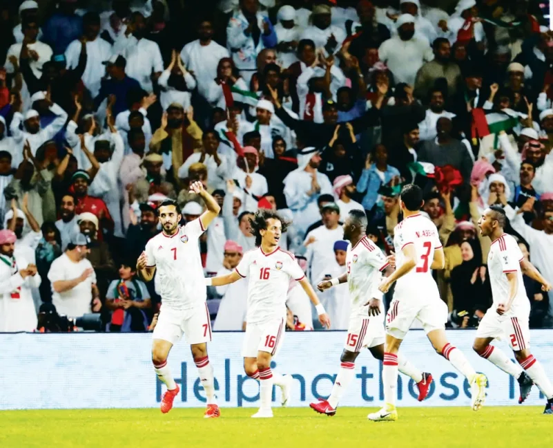 الإمارات تحتفي بـ«الأبيض الرائع» بعد إقصاء أستراليا