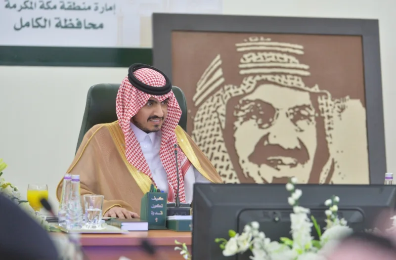 أمير مكة بالنيابة يطلع على "المنجز والمتأخر" بمشروعات الكامل وخليص