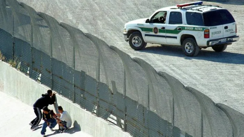 حاكمة ولاية نيو مكسيكو الأميركية تأمر بسحب الحرس من حدود المكسيك
