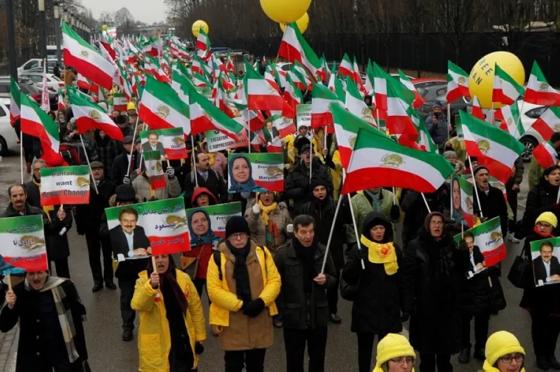 مظاهرات حاشدة ضد "الملالي" في وارسو