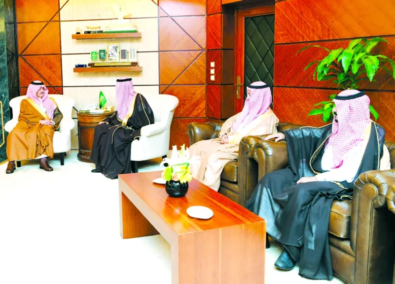 سعود بن نايف يستقبل مدير عام صندوق التنمية الزراعية