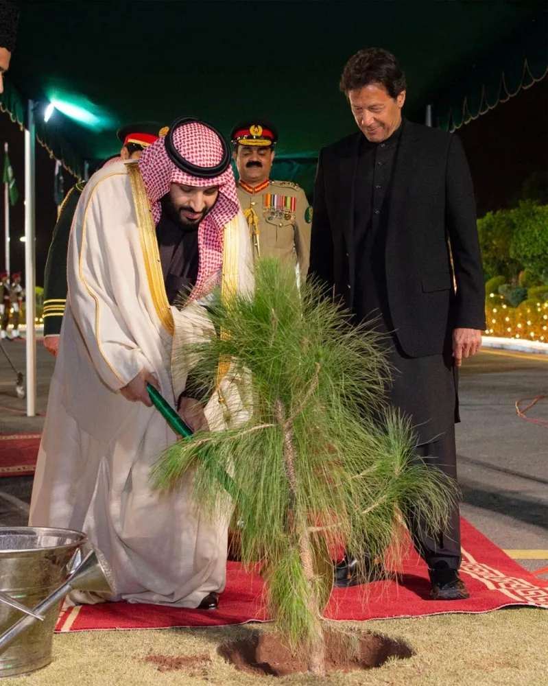 القصر الرئاسي في باكستان يخلّد زيارة محمد بن سلمان بالشجرة التذكارية