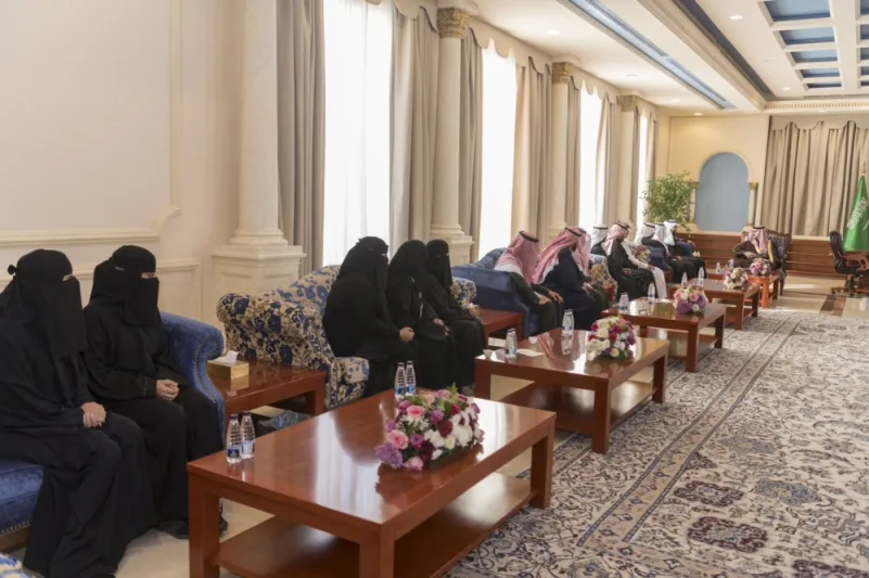أمير الجوف يستقبل أمين مجلس الشباب واللجان الفرعية والنسائية
