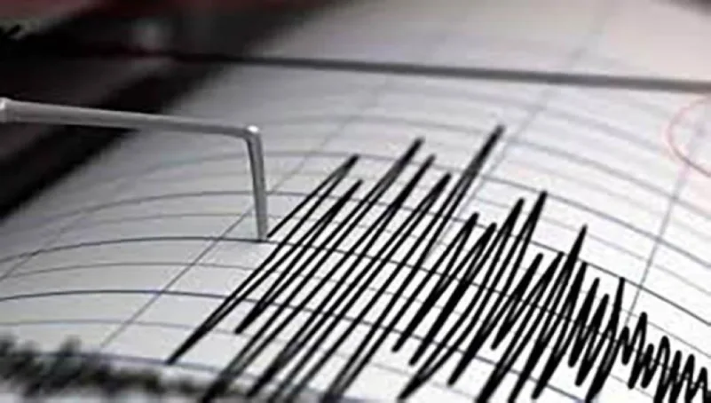 زلزال بقوة 5,9 درجة يضرب قبالة جزيرة جاوة الإندونيسية
