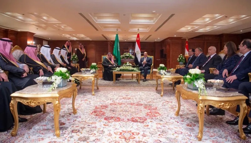 الرئيس المصري يقيم مأدبة عشاء تكريما لخادم الحرمين