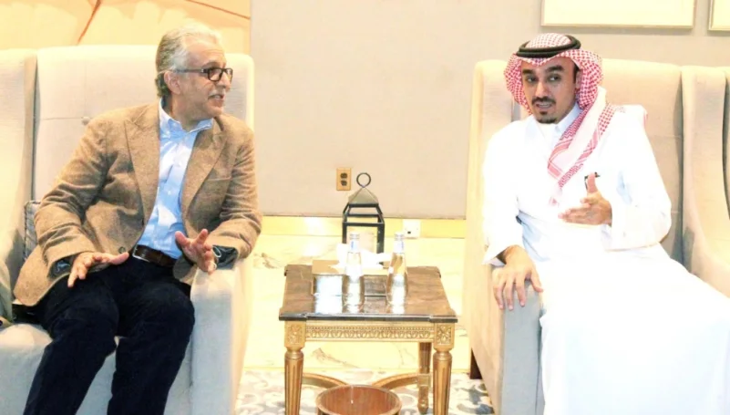 الفيصل يناقش مع آل خليفة تعزيز العلاقة مع الاتحاد الآسيوي