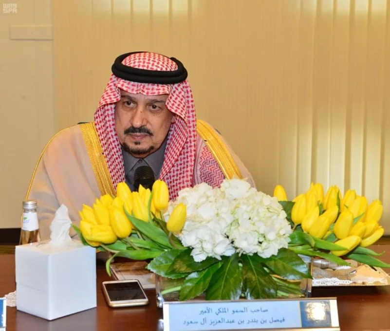 أمير الرياض يتفقد مبنى الفرع النسائي الجديد لمعهد الإدارة العامة