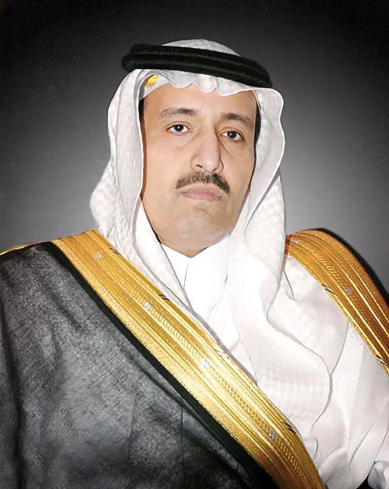 حسام بن سعود يرعى تخريج الدفعة 13 من جامعة الباحة