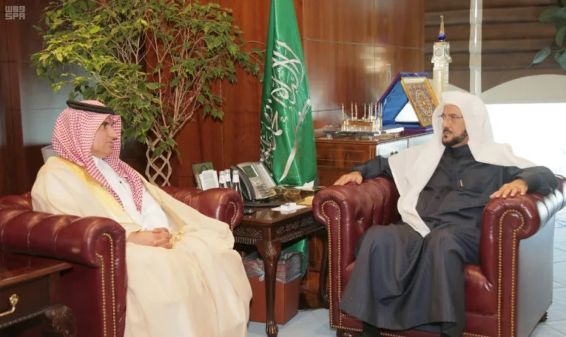 وزير الشؤون الإسلامية يستقبل سفير المملكة لدى جيبوتي