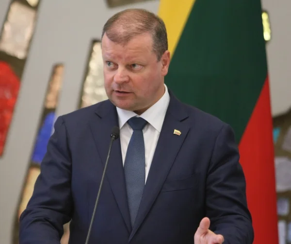 رئيس وزراء ليتوانيا يعد ببحث نقل سفارة بلاده إلى القدس