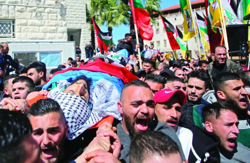 تظاهرات تطالب حماس بتحسين الظروف المعيشية بغزة