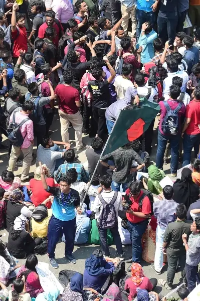 بنغلاديش.. وفاة مراهق في حادث مروري تشعل احتجاجات طلابية جديدة