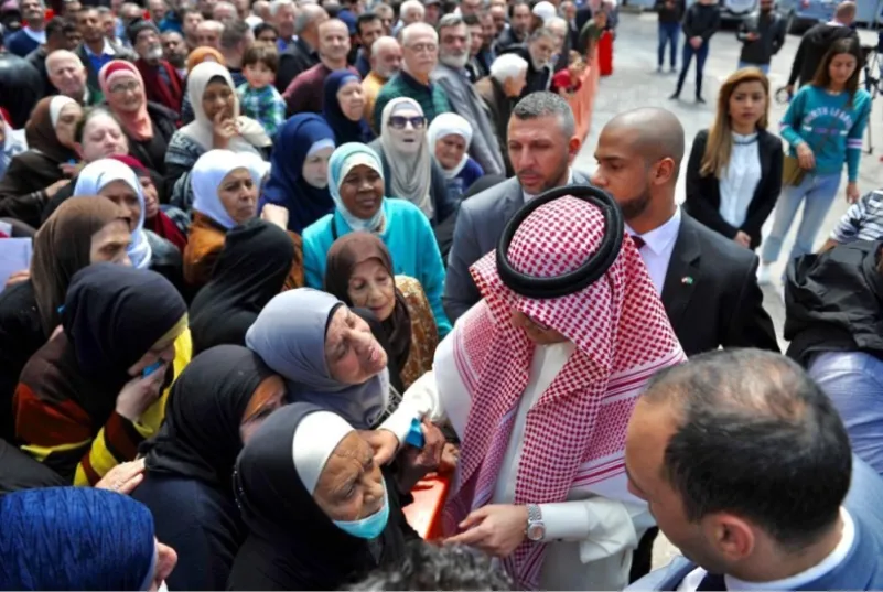 سفير المملكة لدى لبنان يشرف على توزيع ذبائح من لحوم الأضاحي