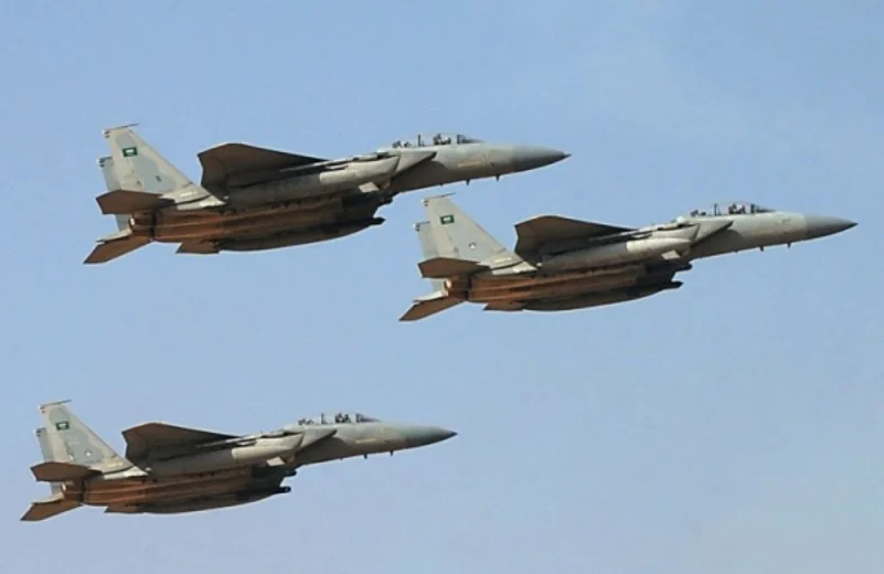 مصرع عشرات الحوثيين وتدمير آليات في غارات للتحالف بصعدة