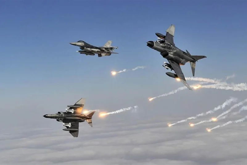 طائرات التحالف تدك تجمعات لميليشيات الحوثي الإرهابية في صعدة