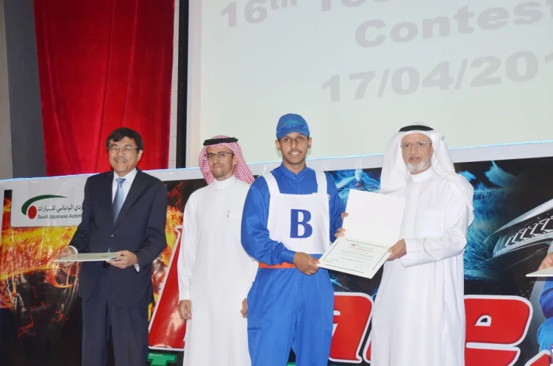 213 طالباً سعودياً يتنافسون في مسابقة مهارات ‪ السيارات اليابانية