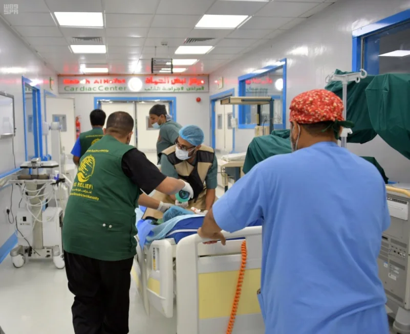"سلمان للإغاثة": 21 عملية قلب في اليوم الرابع من الحملة الطبية
