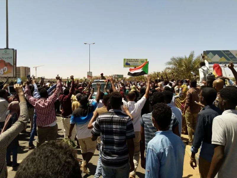 المملكة والإمارات تقدمان دعما للشعب السوداني بمبلغ 3 مليارات دولار