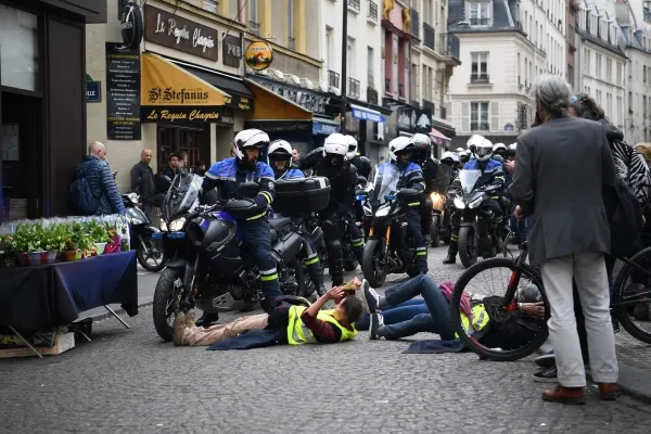 صدامات وأعمال تخريب في باريس خلال تظاهرات "العمال"