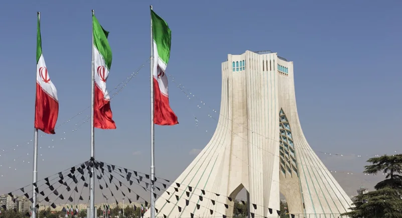 ايران تعلق تعهداتها في الاتفاق النووي المبرم مع قوى مجلس الأمن