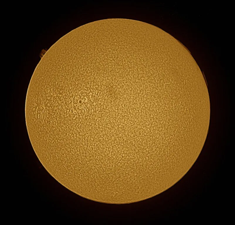ظهور بقعة شمسية تقل حرارتها 2000 درجة عن سطح الشمس