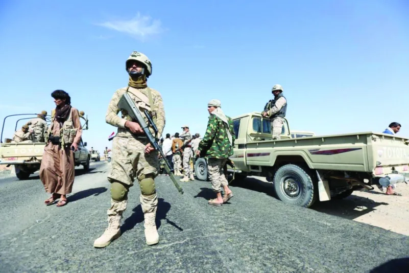 الجيش اليمني يدفع بتعزيزات لتأمين قعطبة