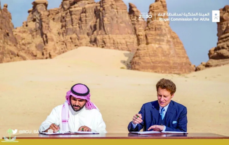وزير الثقافة يوقع اتفاقية لحماية النمر العربي من الانقراض