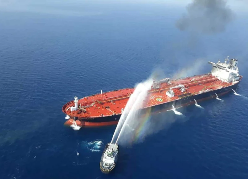 شركات الشحن البحري قلقة حيال الهجوم على ناقلتي نفط في الخليج