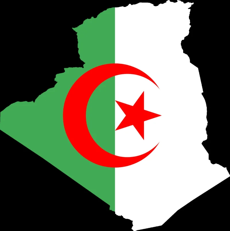 الجزائر تدين الهجوم على ناقلتي نفط في بحر عمان