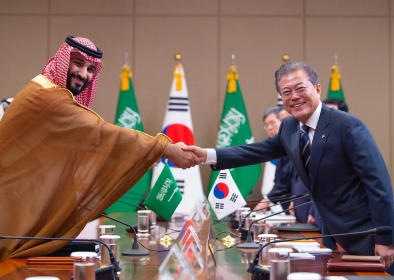 رئيس كوريا وولي العهد يعقدان اجتماعًا موسعًا ويبحثان مستجدات الأحداث والقضايا ذات الاهتمام المشترك