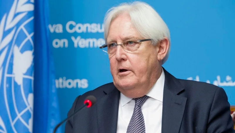غريفيث يعرب عن قلقه من فرض مليشيا الحوثي الإعدام على 30 شخصًا